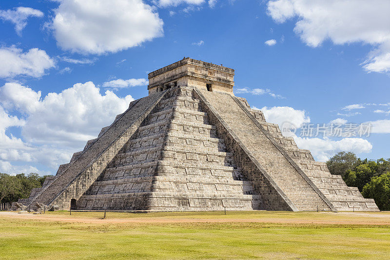 墨西哥奇琴伊察玛雅金字塔库库尔坎/埃尔卡斯蒂略